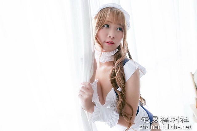 火辣爆乳系女友!中路大开「美乳溢出」,往前倾「深沟超诱人」! - 第16张 火辣爆乳系女友!中路大开「美乳溢出」,往前倾「深沟超诱人」! - 第16张