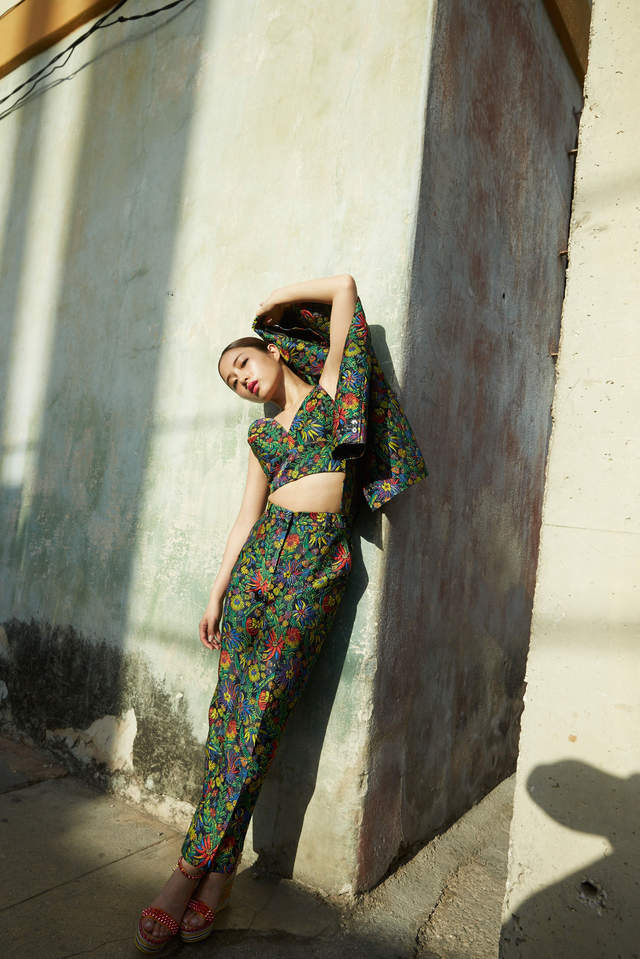 《石原聪美素颜公开》出道15週年纪念写真集满载30岁的女神魅力❤ - 第15张 《石原聪美素颜公开》出道15週年纪念写真集满载30岁的女神魅力❤ - 第15张