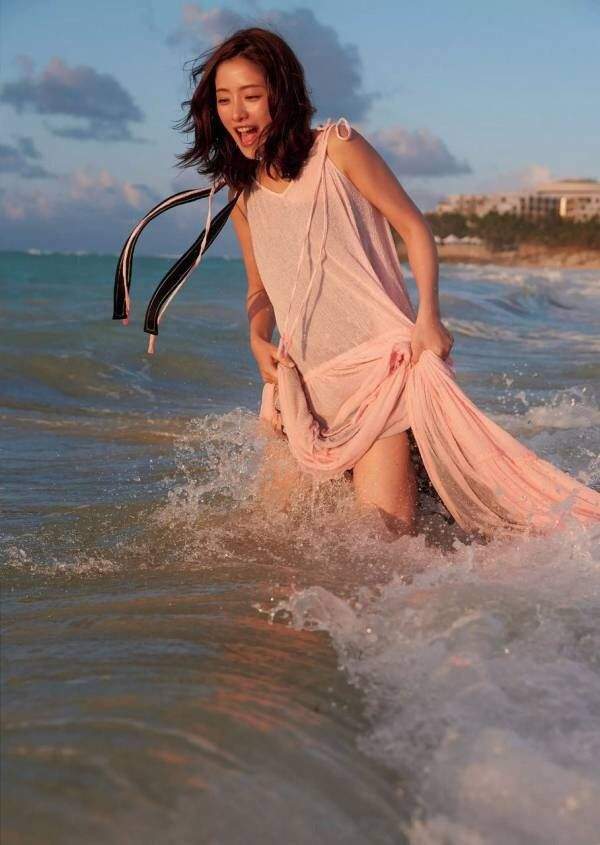 《石原聪美素颜公开》出道15週年纪念写真集满载30岁的女神魅力❤ - 第18张 《石原聪美素颜公开》出道15週年纪念写真集满载30岁的女神魅力❤ - 第18张