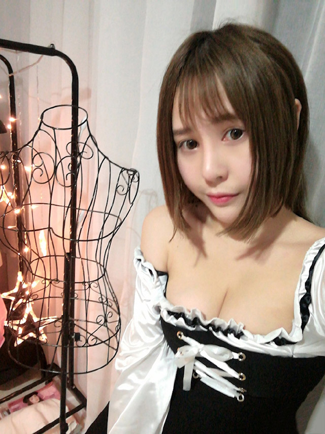 超辣「正妹英文老师」!课余时间「白皙美乳」露好露满!学生上网看到还得了啊… - 第20张 超辣「正妹英文老师」!课余时间「白皙美乳」露好露满!学生上网看到还得了啊… - 第20张