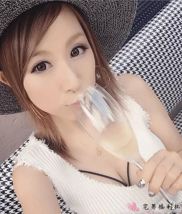 北川绘里香 a片中的新生代性感女尤 - 第4张 北川绘里香 a片中的新生代性感女尤 - 第4张