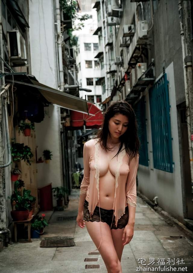 在香港街头上演大尺度湿身诱惑~国民情妇「桥本爱实」最新写真集 - 第3张 在香港街头上演大尺度湿身诱惑~国民情妇「桥本爱实」最新写真集 - 第3张