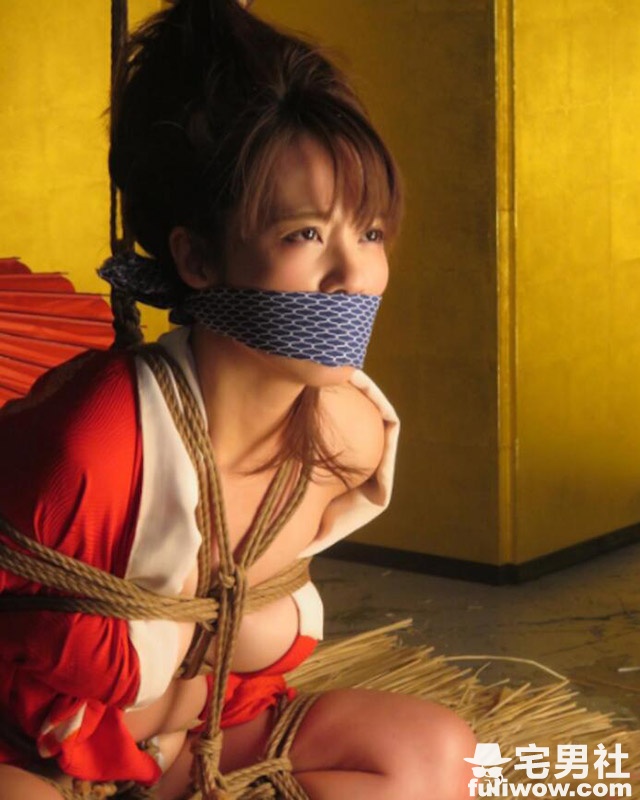 偶遇「屁股蛋女骑士」大露美腿:原来是暗黑妹子河西亚美 - 第7张 偶遇「屁股蛋女骑士」大露美腿:原来是暗黑妹子河西亚美 - 第7张