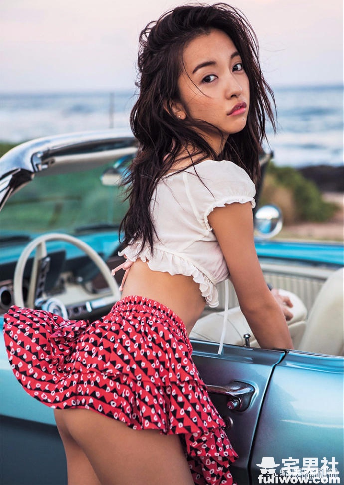 古铜色诱人美臀!毕业四年,板野友美首度拍摄性感写真 - 第11张 古铜色诱人美臀!毕业四年,板野友美首度拍摄性感写真 - 第11张