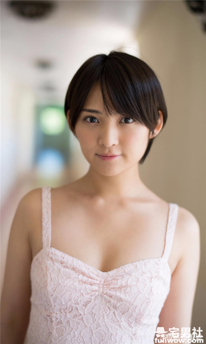 自称“砧板”的A-Cup写真偶像铃木咲 - 第4张 自称“砧板”的A-Cup写真偶像铃木咲 - 第4张