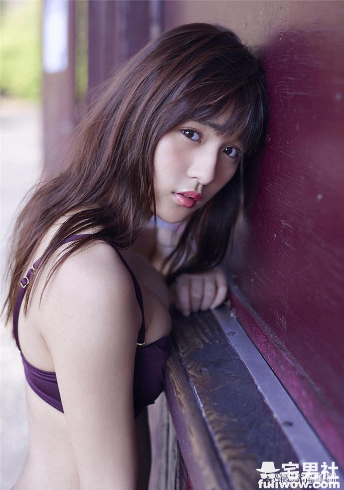 「千年一遇的童颜巨乳」浅川梨奈18岁纪念写真欣赏 - 第2张 「千年一遇的童颜巨乳」浅川梨奈18岁纪念写真欣赏 - 第2张