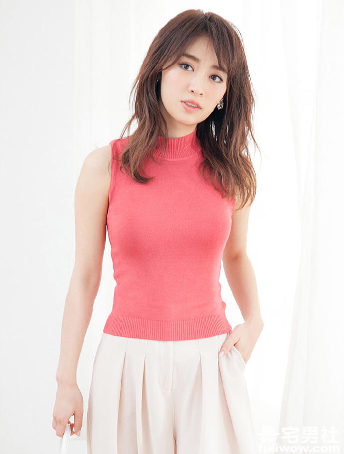 水着上阵!日本知性美女泉里香再解放 - 第10张 水着上阵!日本知性美女泉里香再解放 - 第10张