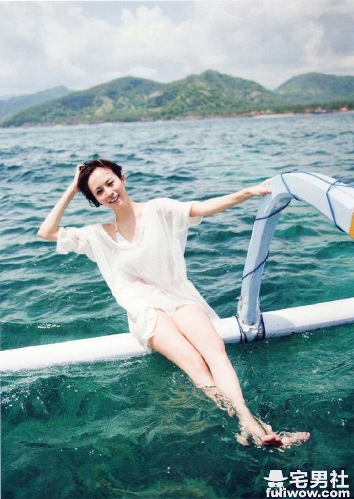 柔嫩婉约的气质型美女 比嘉爱未 - 第20张 柔嫩婉约的气质型美女 比嘉爱未 - 第20张