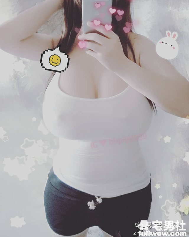 「超巨乳港妹」尺度无极限自拍!这大胸简直了 - 第8张 「超巨乳港妹」尺度无极限自拍!这大胸简直了 - 第8张