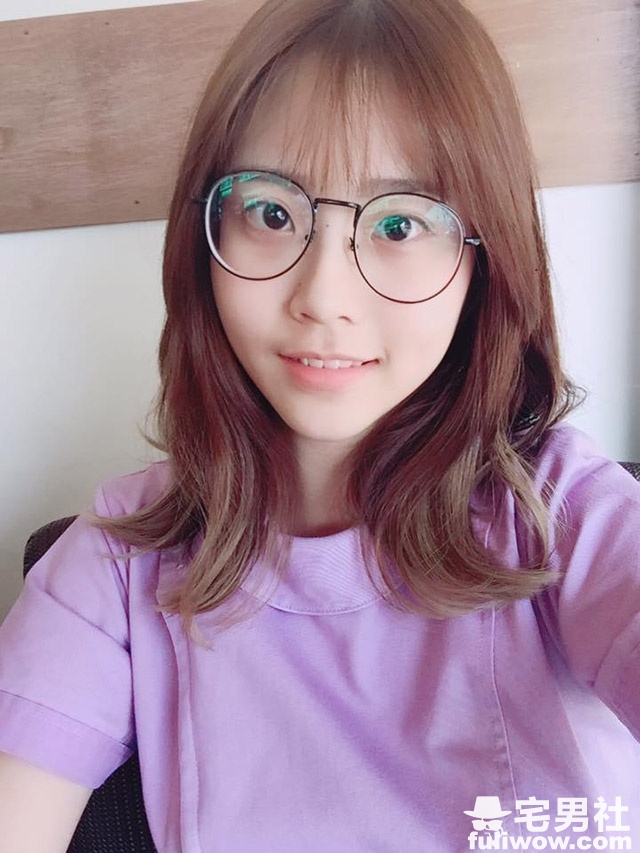 又是童颜巨乳!「正妹牙助」最爱LOL,邀你一起来开黑! - 第13张 又是童颜巨乳!「正妹牙助」最爱LOL,邀你一起来开黑! - 第13张