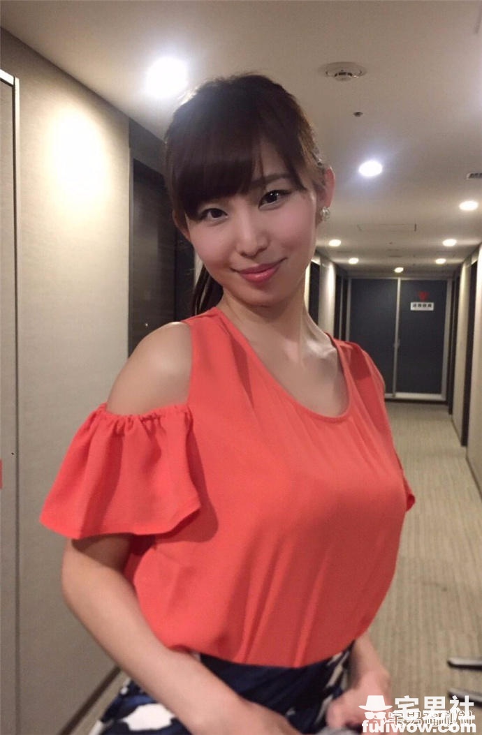 纵横日本写真界和主播台的F杯美女 塩地美澄 - 第6张 纵横日本写真界和主播台的F杯美女 塩地美澄 - 第6张