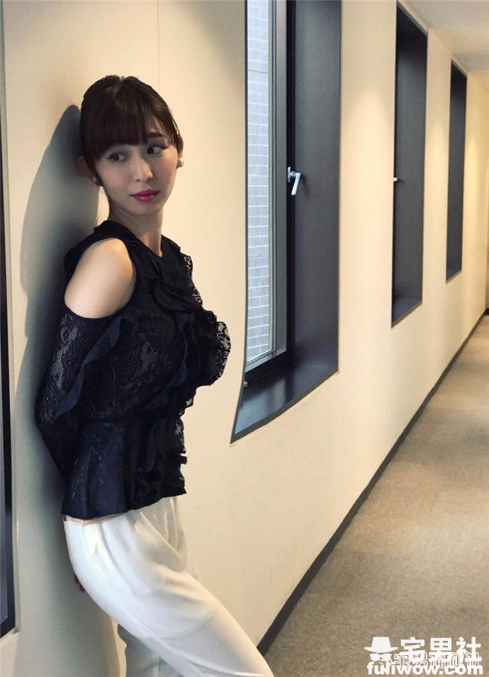 纵横日本写真界和主播台的F杯美女 塩地美澄 - 第19张 纵横日本写真界和主播台的F杯美女 塩地美澄 - 第19张