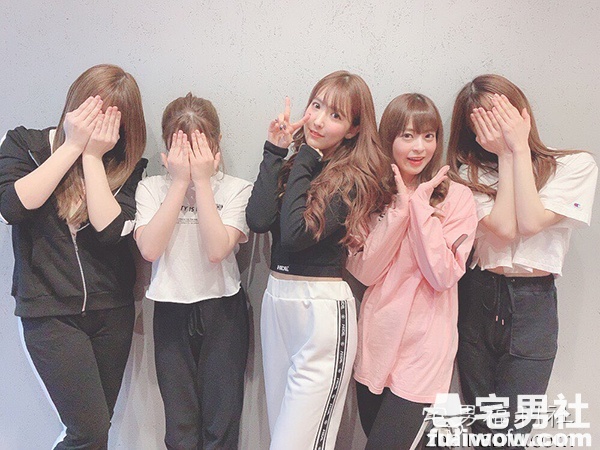 三上悠亚韩流团新增「三名新快乐伙伴」偶像式秀下限让人看了整个震惊 - 第2张 三上悠亚韩流团新增「三名新快乐伙伴」偶像式秀下限让人看了整个震惊 - 第2张