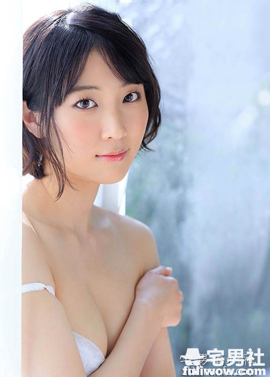 艾薇界史上最美处女?!轻熟女片商MADONNA买下白皙C奶妹「生驹满」初夜、艾薇出道! - 第4张 艾薇界史上最美处女?!轻熟女片商MADONNA买下白皙C奶妹「生驹满」初夜、艾薇出道! - 第4张