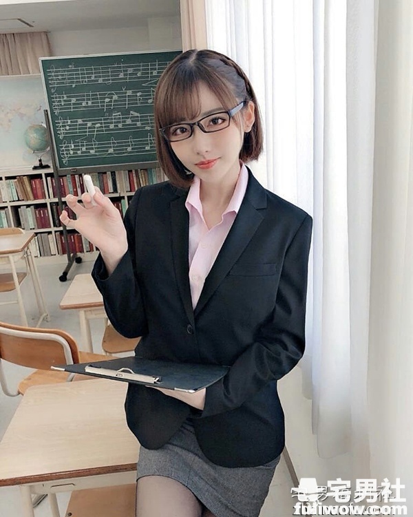 狠踩松本菜奈実、三上悠亚!最强发片机器换人「深田咏美」登上微王座 - 第5张 狠踩松本菜奈実、三上悠亚!最强发片机器换人「深田咏美」登上微王座 - 第5张