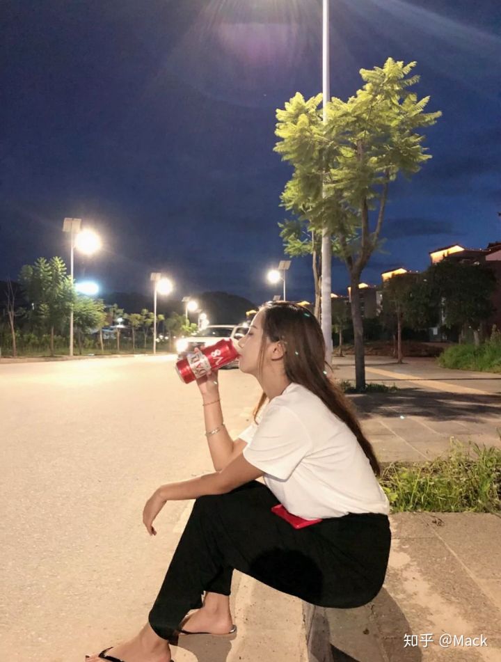 长的好看但没什么文化的厂妹最终都怎么样了?