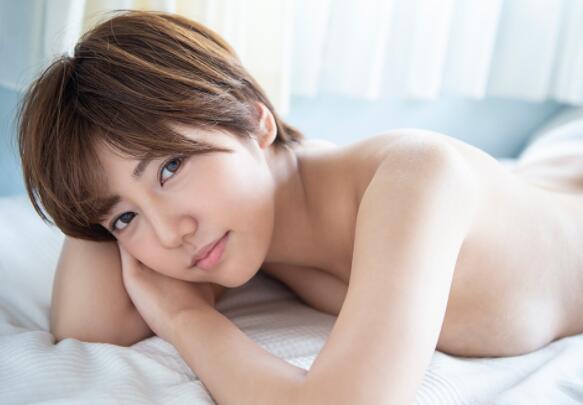 KMHRS-001 翻版曾沛慈又帅又美的(小岩伊都)登场!