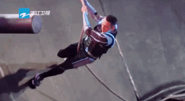 27日高以翔在录制《追我吧》时去世,这样是事情曾发生过