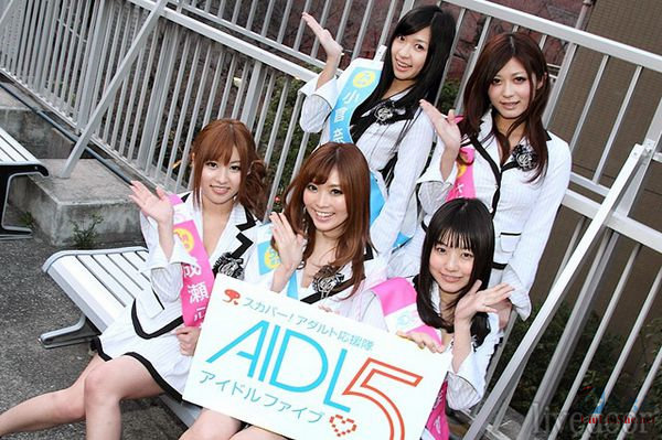 佐藤遥希最好看的是哪一部?那条经典牛仔裤最好