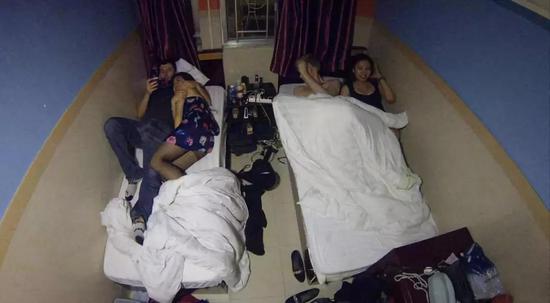 睡遍亚洲的猎艳老外,和他们背后的黑金产业链