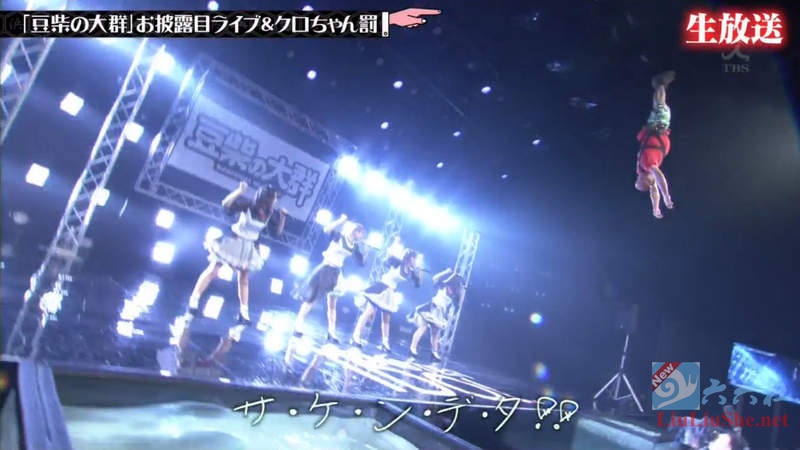 无节操的岛国综艺节目主持人潜规则女演员,被倒挂处以水刑