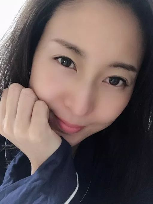 「松下纱荣子」为什么如此低调?再度封神的「深田咏美」也被压制