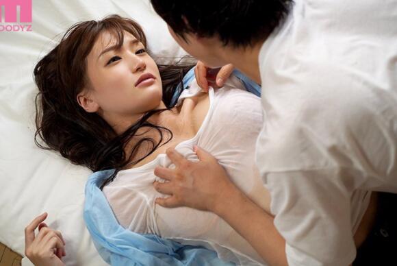 MIDE-742 在大雨的夜里(高桥圣子)和帅哥在小木屋缠绵