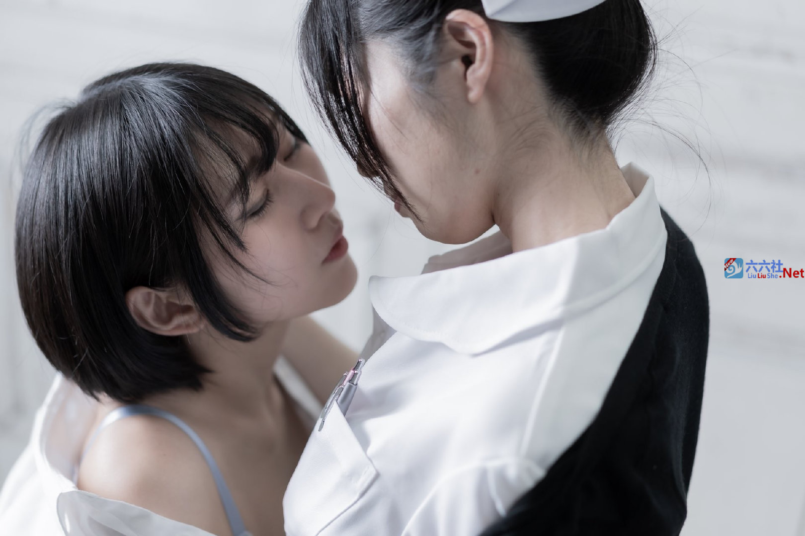 社交平台开车了,某平台开启“黑色紧身裤”晒照活动