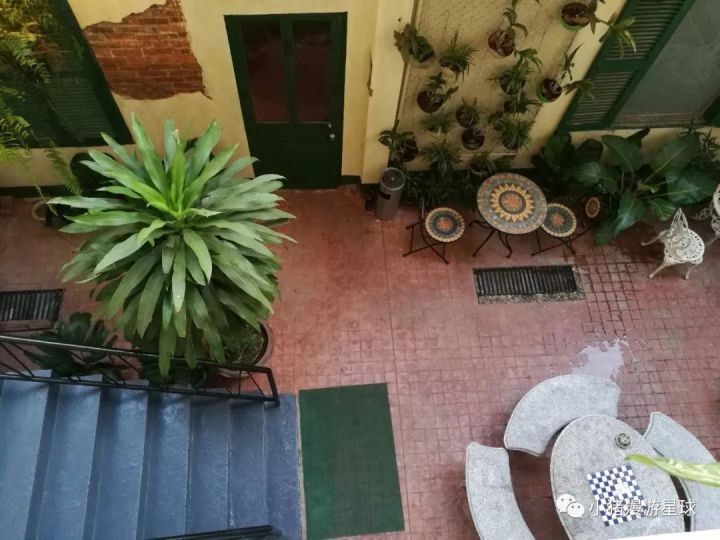 老挝是个什么样的国家?