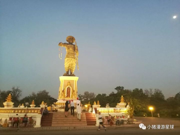 老挝是个什么样的国家?