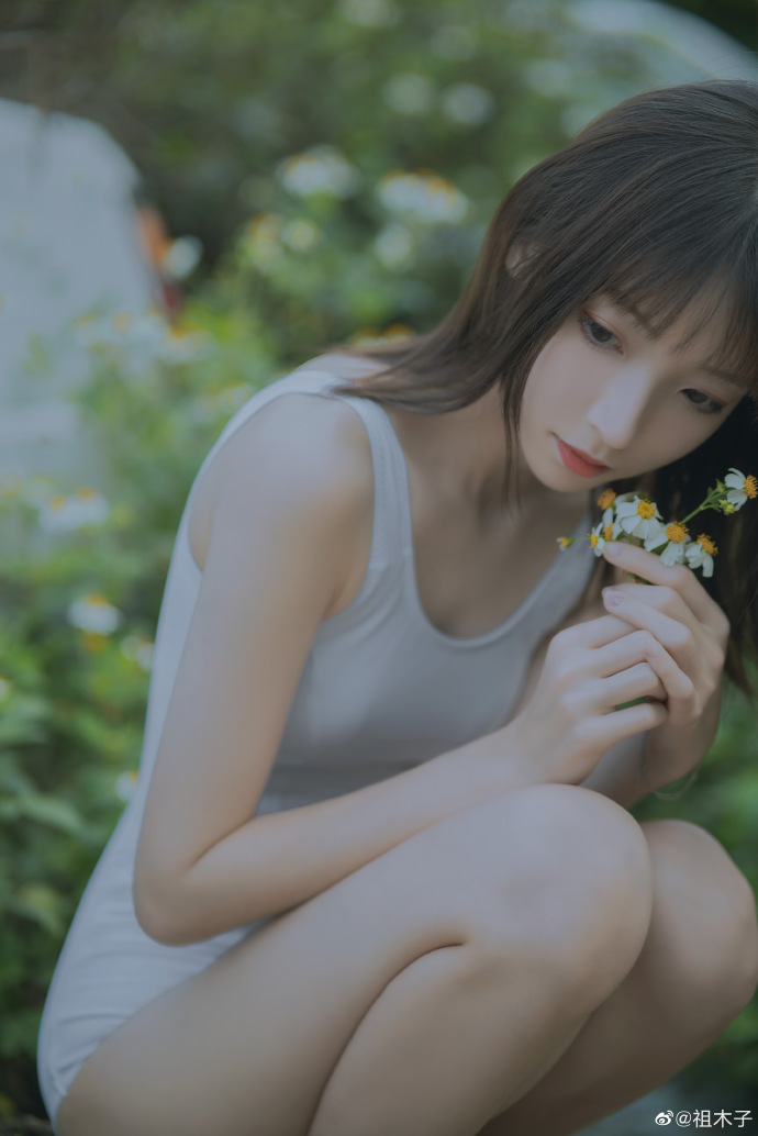 今日妹子图 20200407 清纯唯**孩 @祖木子 妹子图 第9张-宅男社 今日妹子图 20200407 清纯唯**孩 @祖木子 liuliushe.net宅男社 第9张