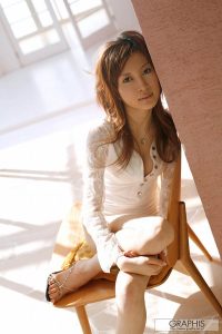 美上セリ(美上芹)流出作品FC2 PPV 1566909封面及剧情图片介绍-星玉馆
