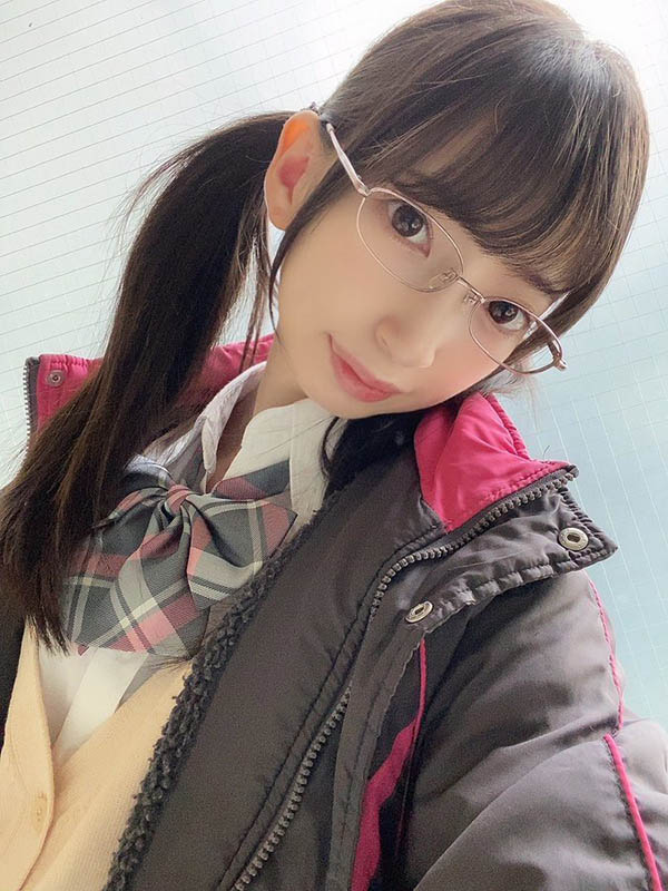 图片[3]-萝莉系AV女优《冬爱琴音》精选作品推荐封面及剧情图片介绍-星玉馆