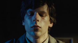 恐怖电影《双重人格》中的自我撕裂与存在恐惧-星玉馆