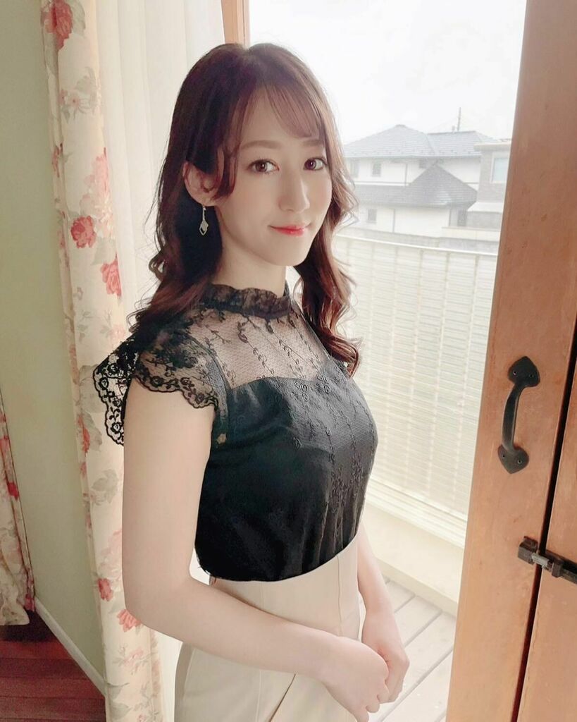 图片[2]-前艺能人《天河水无濑》精选作品推荐封面及剧情图片介绍-星玉馆