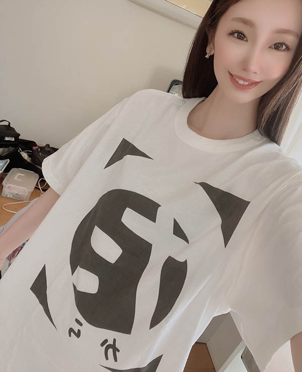 图片[3]-魅惑人妻《小松杏》精选作品推荐封面及剧情图片介绍-星玉馆