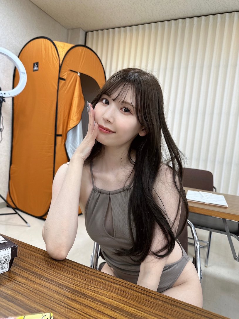 图片[3]-AV最强美少女《明里䌷》精选作品推荐封面及剧情图片介绍-星玉馆