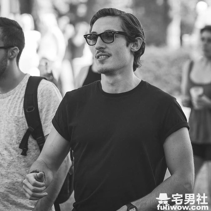 超狂艺术家绘製《可组合的漫威电影海报》，细节里暗藏许多剧情重点！-星玉馆