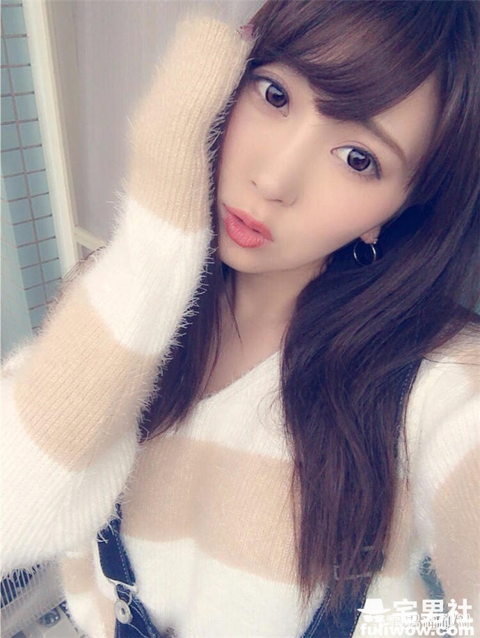 拥有绮丽巨乳的日本写真女尤 森咲智美 - 第12张