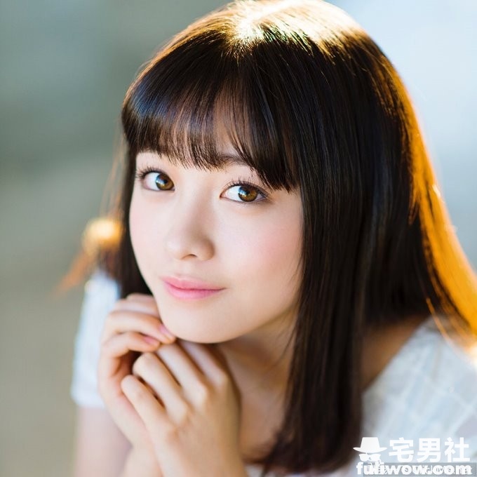 悲报！【桥本环奈】扮成最萌「小小兵」双下巴意外成为网友关注的亮点-星玉馆