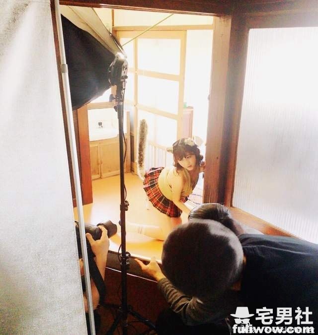 图片[7]-《如果猫咪化身为萌妹子》如此波涛胸涌让人不得不怒买一本！-星玉馆