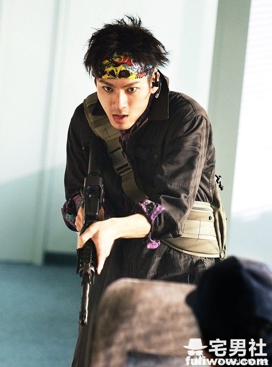 图片[15]-【亚人真人版电影】演员定装照流出！「佐藤健」被网友称为最帅主人公！-星玉馆