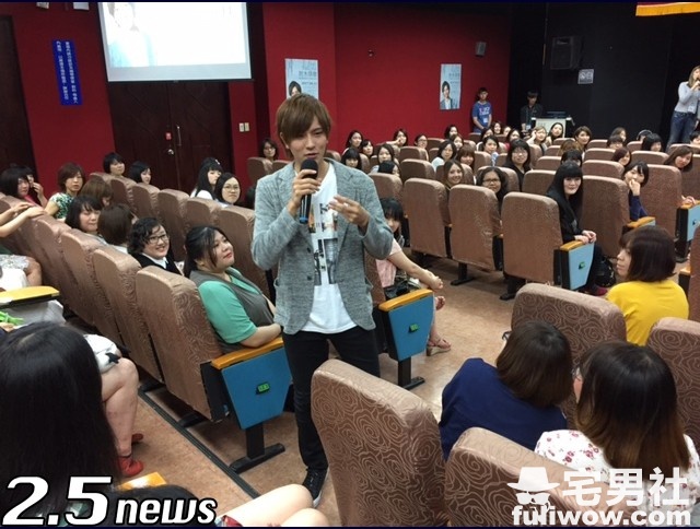 图片[11]-演员《财木琢磨》粉丝见面会，反差萌爆粉丝心-星玉馆