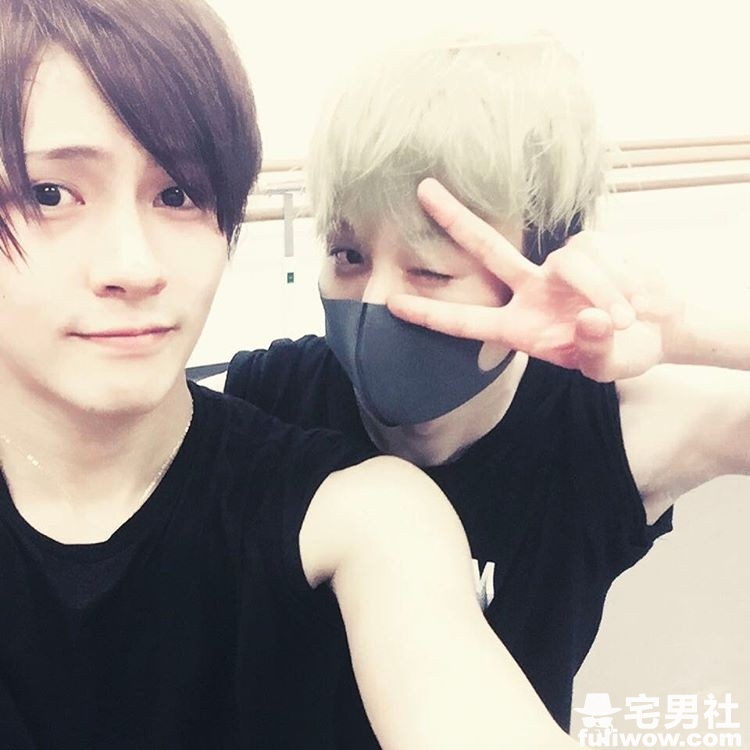 图片[15]-演员《财木琢磨》粉丝见面会，反差萌爆粉丝心-星玉馆