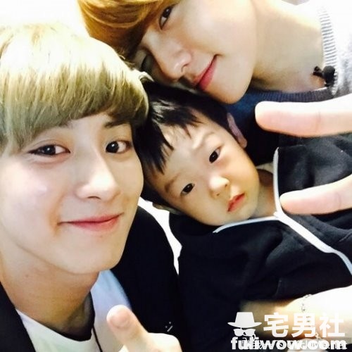 图片[22]-盘点８对《高颜值男男CP组合》，网友都不敢相信他们是纯友谊！-星玉馆