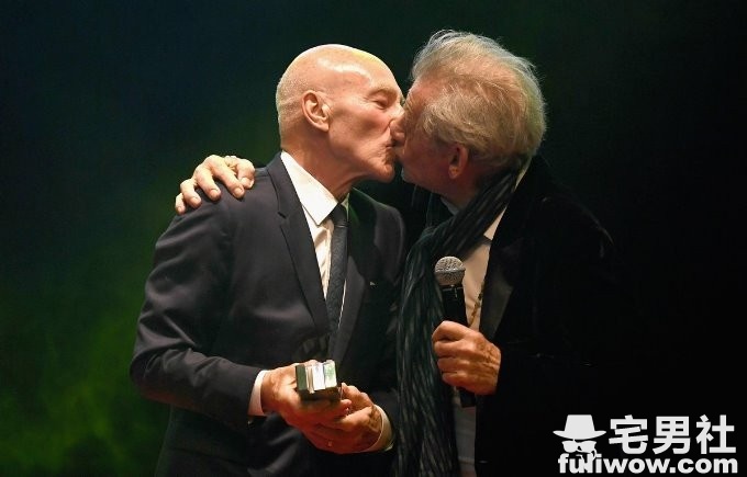 图片[3]-老年组发糖《X教授和万磁王又亲了》，公然在帝国颁奖典礼bobo-星玉馆