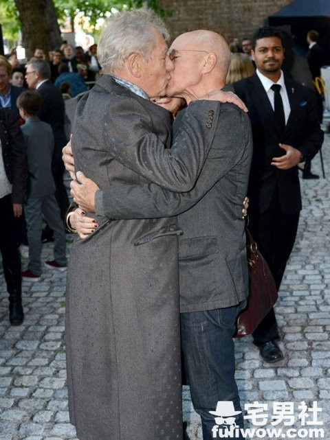 图片[5]-老年组发糖《X教授和万磁王又亲了》，公然在帝国颁奖典礼bobo-星玉馆