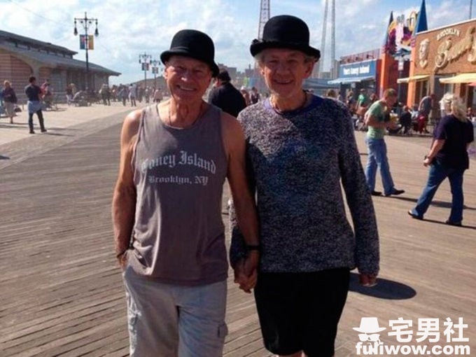 图片[10]-老年组发糖《X教授和万磁王又亲了》，公然在帝国颁奖典礼bobo-星玉馆