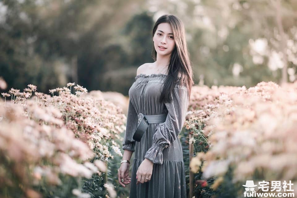 天然美颜女神《Ruangkaw Lunsakaewong》尺度大解放-星玉馆
