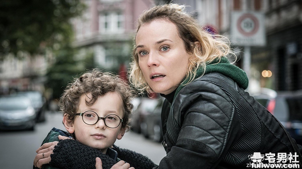 《烈爱天堂》，平静的海、浓烈的爱。 - 第2张